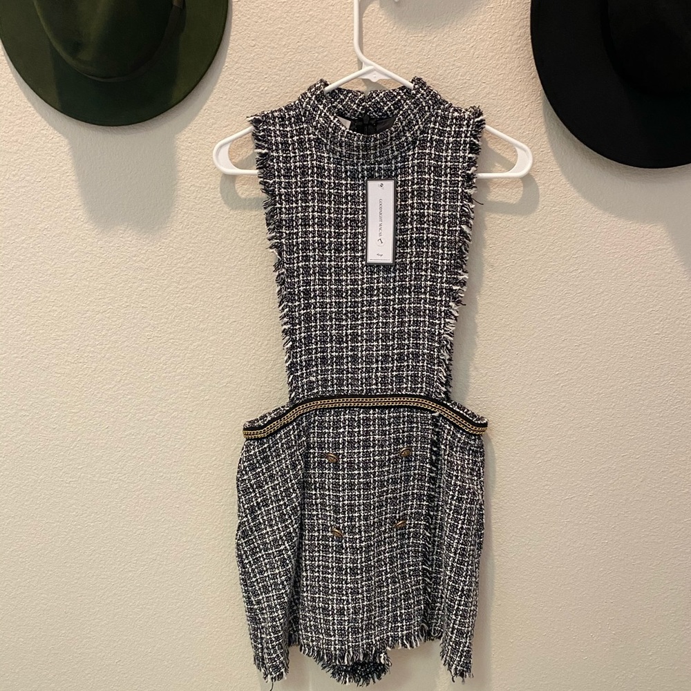 Goodnight macaroon black and white romper